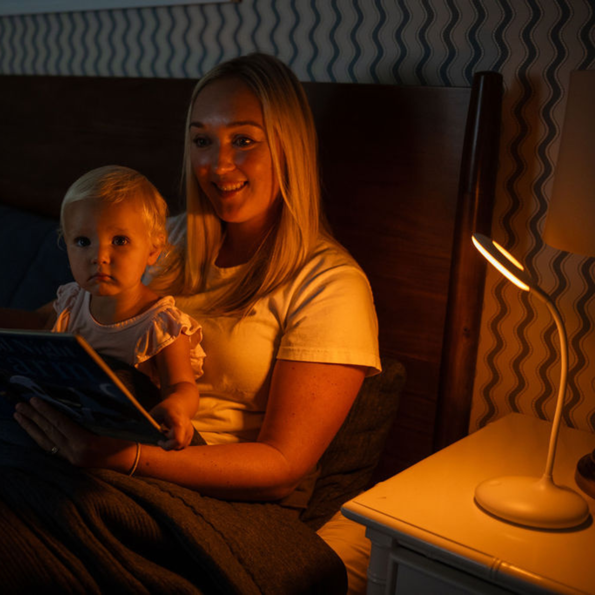 Circadian-Friendly Table Lamp