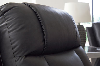 Comfortable Mackmenville Reclining Sofa