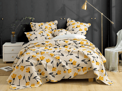 DaDa Yellow Fleur Floral Quilt Set