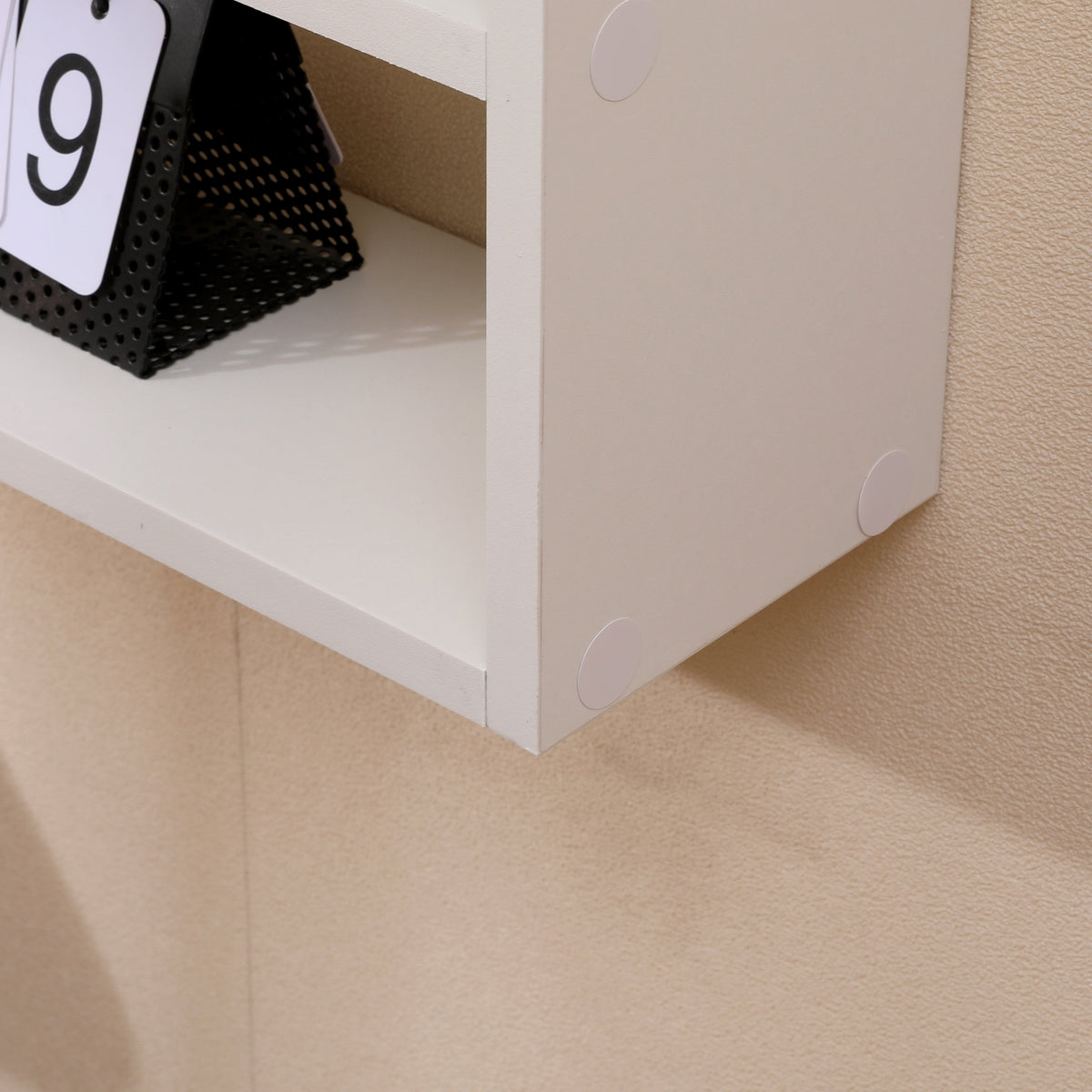 Freestanding Wooden Bookshelf with 5 Storage Cubes