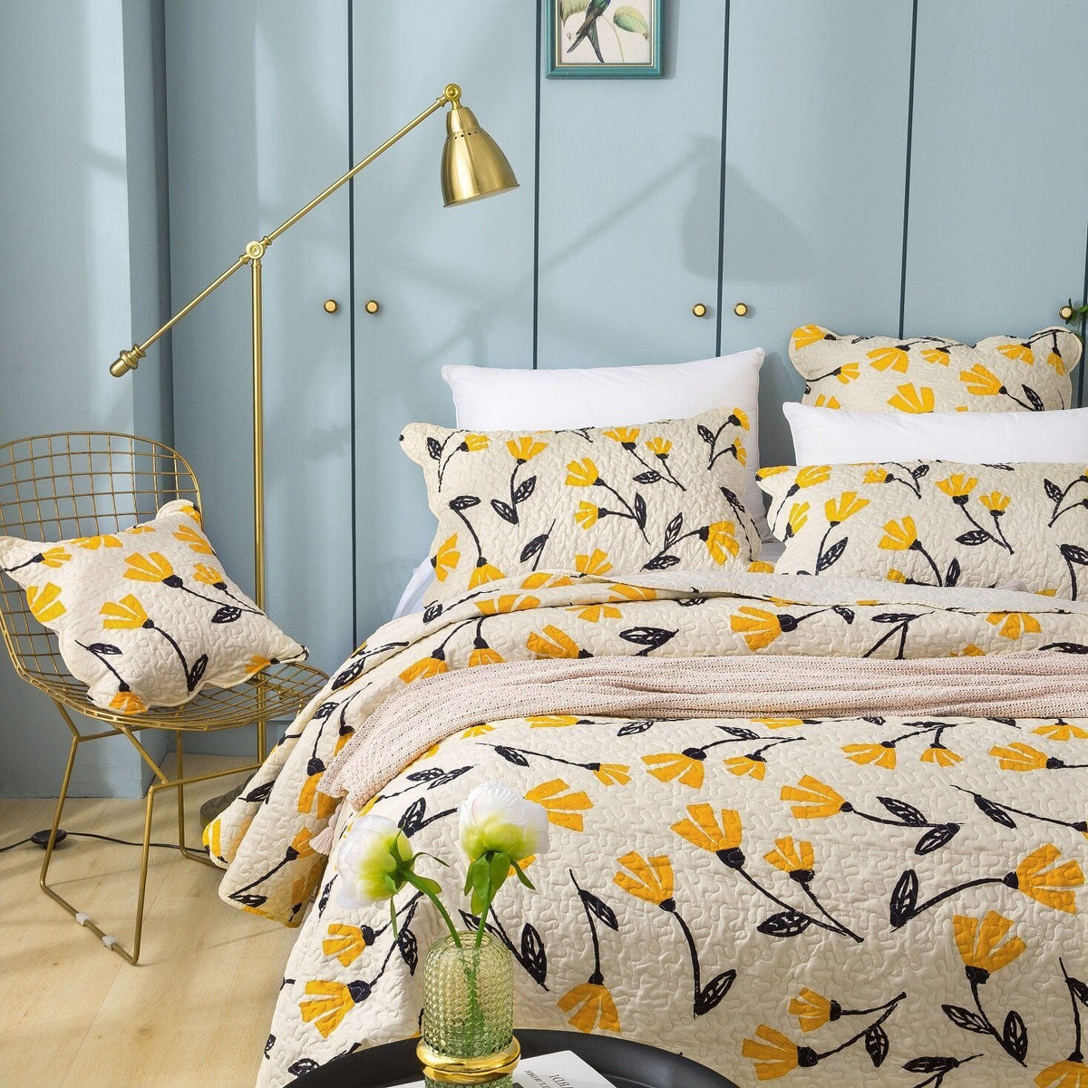 DaDa Yellow Fleur Floral Quilt Set