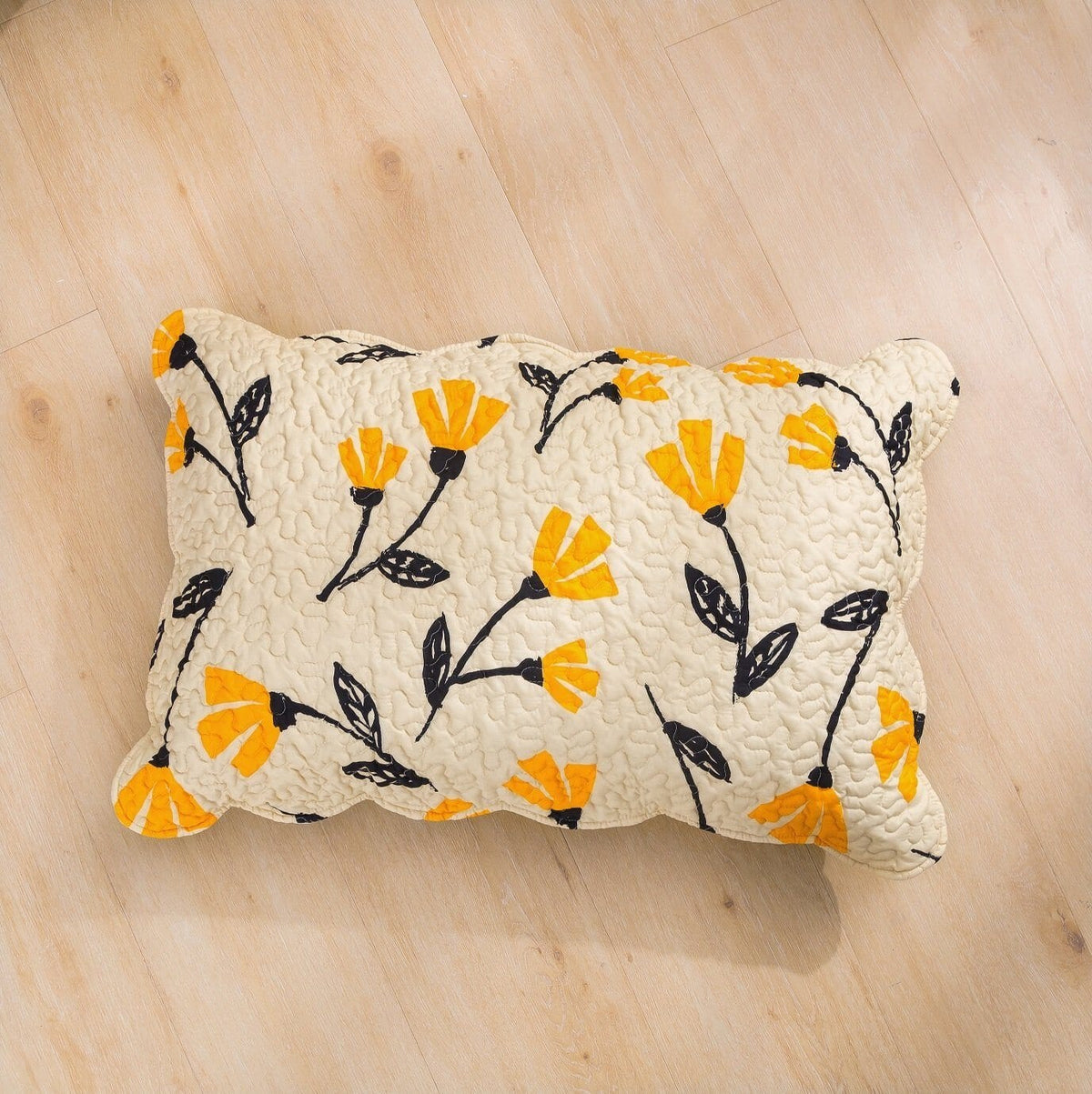 DaDa Yellow Fleur Floral Quilt Set