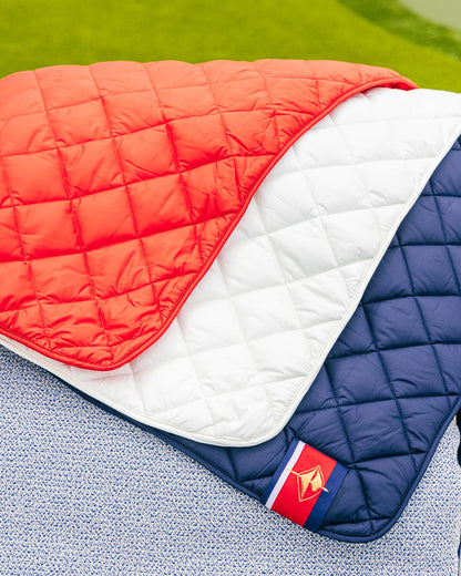 Waterproof Puffer Blanket With Pockets