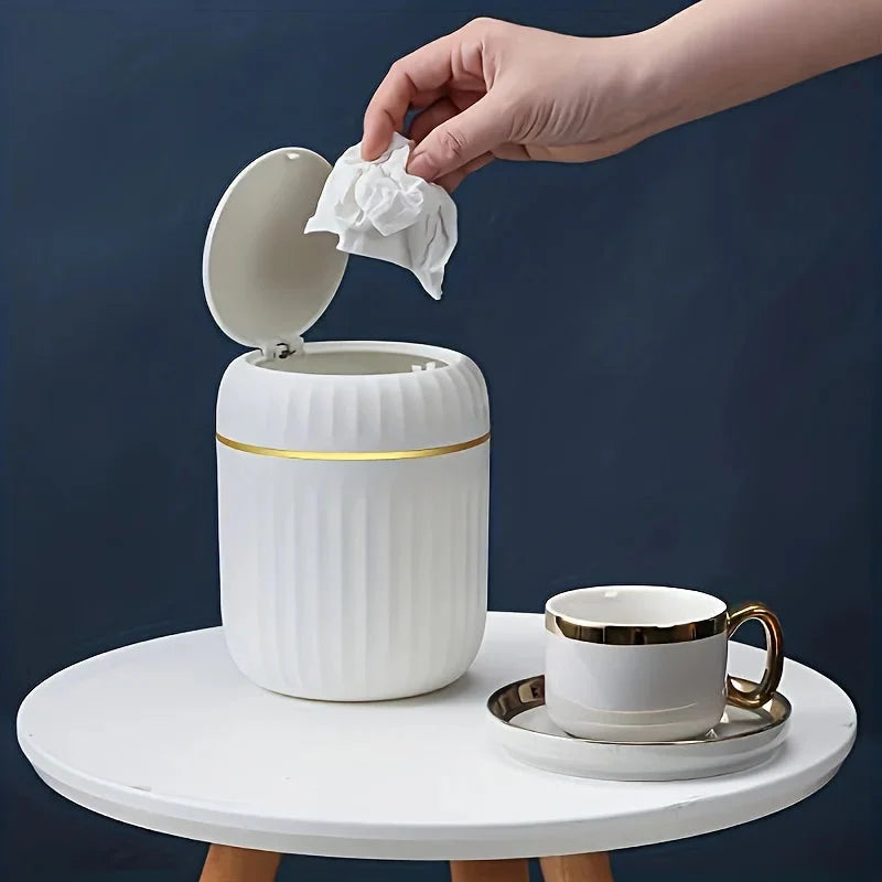 Mini Desktop Trash Can With Lid