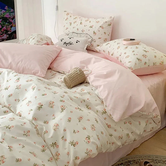 Soft Elegant Flower Quilt & Bed Linen Set