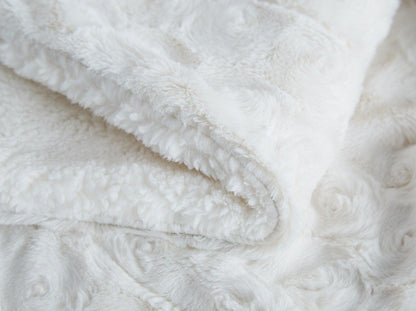 White Roses Faux Fur Sherpa Throw Blanket