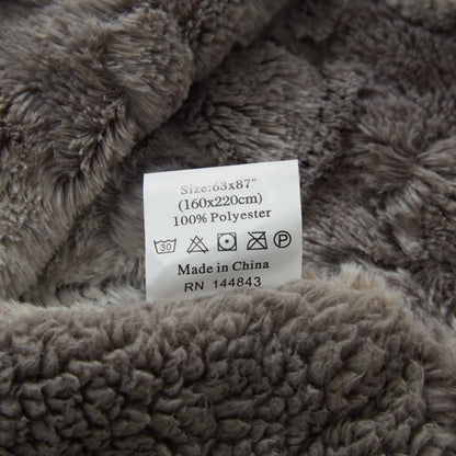 Tache Silver Snow Giraffe Faux Fur Throw Blanket