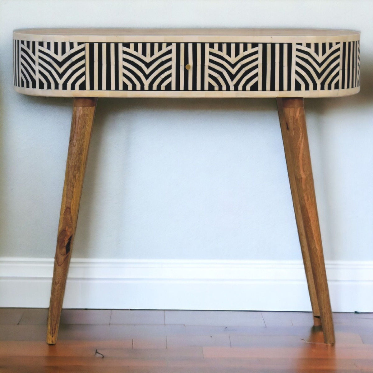 Inlay Edessa Bone Accent Table