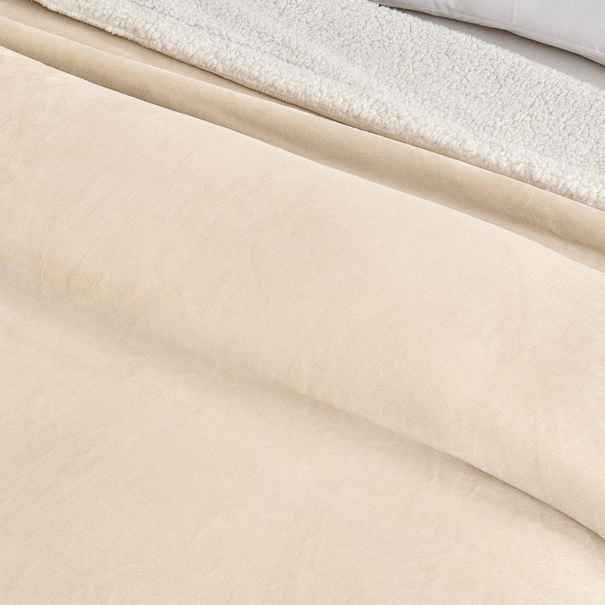 Velvet Plush Sherpa Luxury Bed Blanket