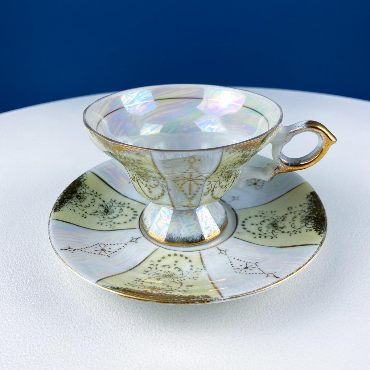 Vintage Pearlescent Tea Cups & Saucers