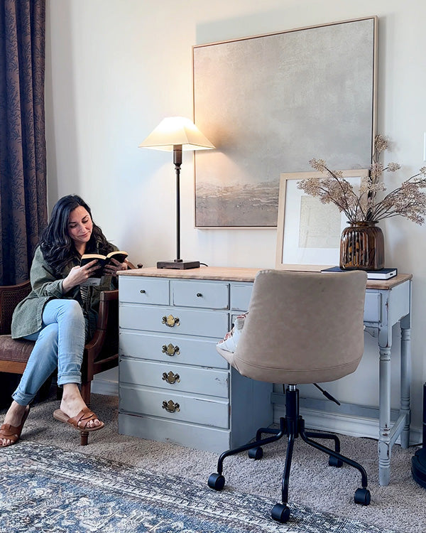 36" Ivory Adjustable Table Lamp