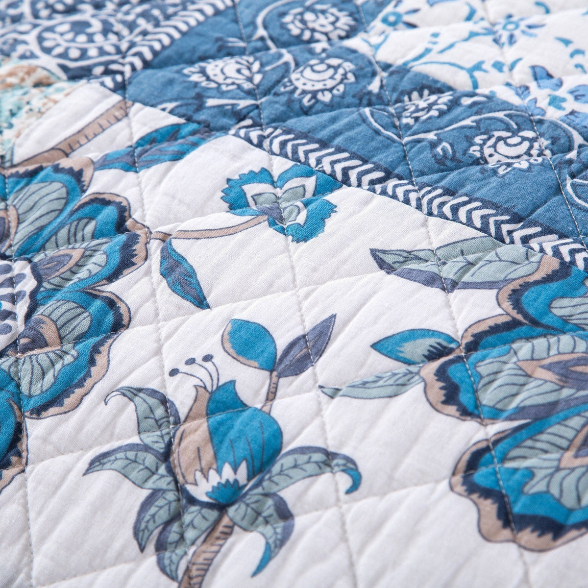 Tache Cotton Floral Patchwork Bedspread Set